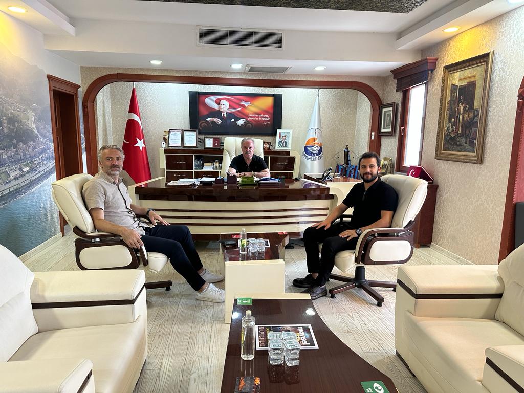 SÜRMENE BELEDİYE BAŞKANI SN. RAHMİ ÜSTÜN’E ZİYARET